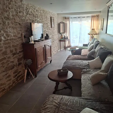 Maison Spacieuse Et Calme *