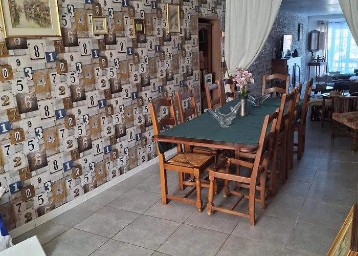 Maison Spacieuse Et Calme Bayonville